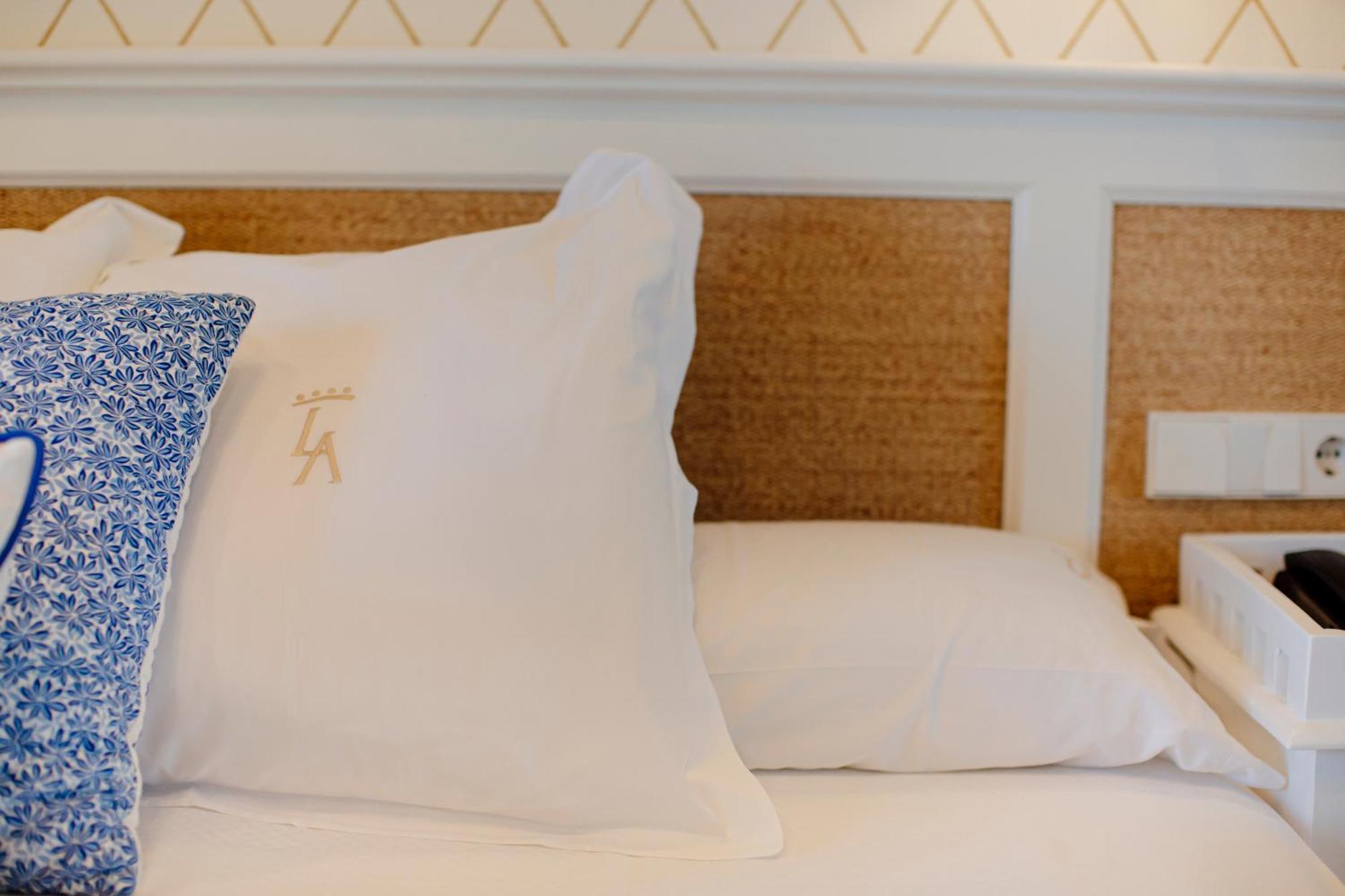 Hotel Los Angeles دينايا الغرفة الصورة
